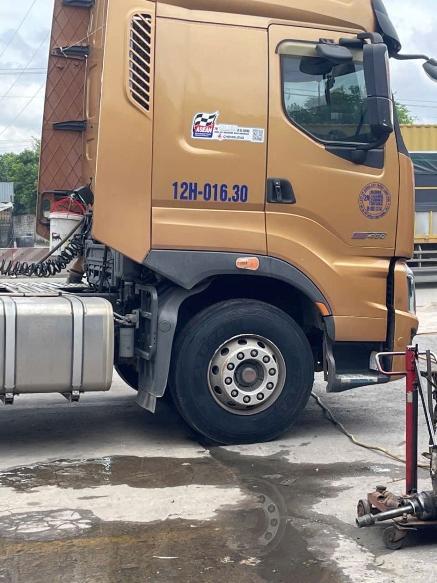 Mua Lốp Xe Ben, Lốp Xe Tải Chính Hãng Tại TP.HCM – Nơi Đáng Tin Cậy Cho Doanh Nghiệp Vận Tải